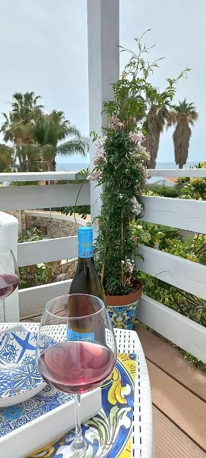Appartamentino In Villa A 2 Passi Dal Mare Fontane Bianche